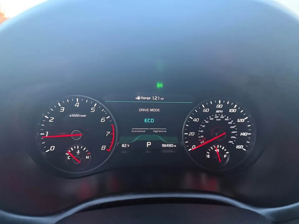 2019 Kia Stinger - Image 16 of 19