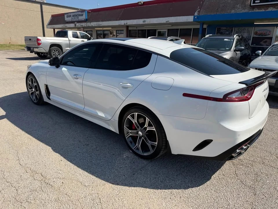 2019 Kia Stinger - Image 7 of 19