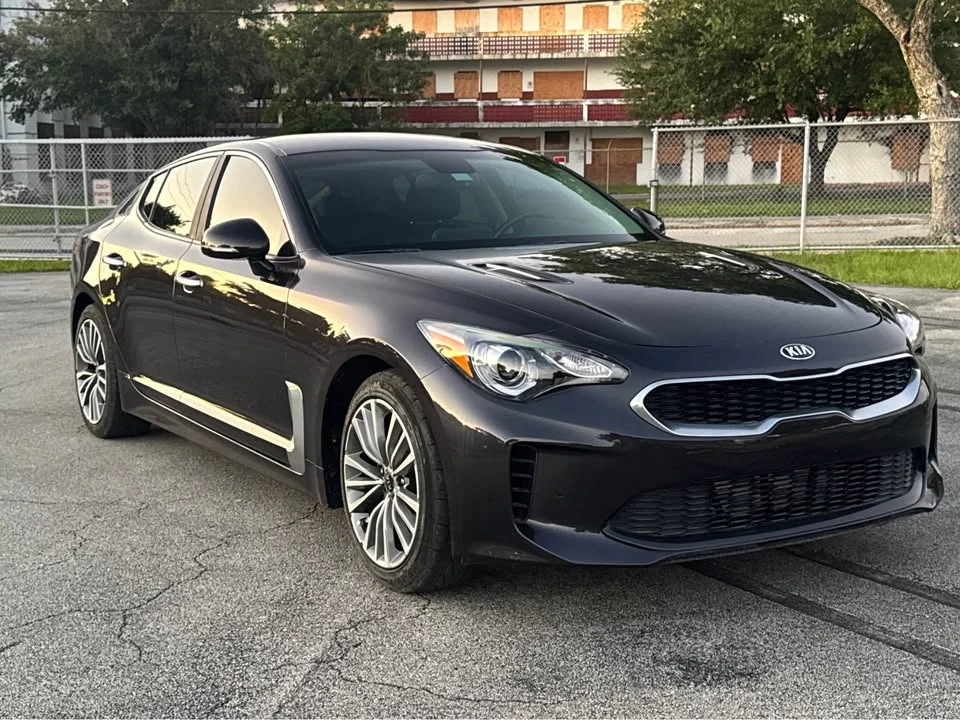 2019 Kia Stinger - Image 2 of 9