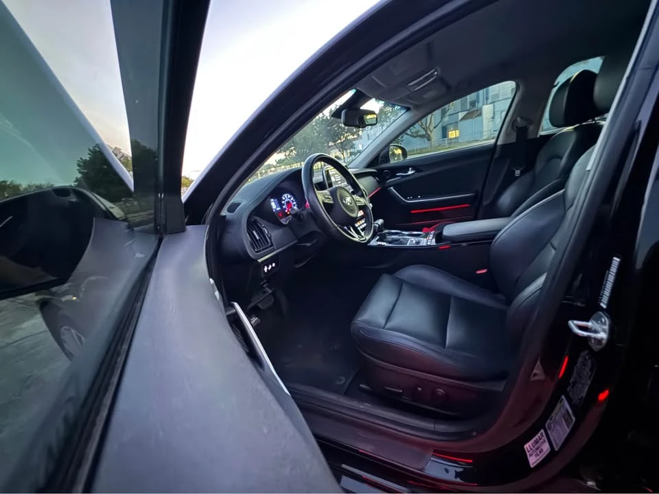 2019 Kia Stinger - Image 6 of 9