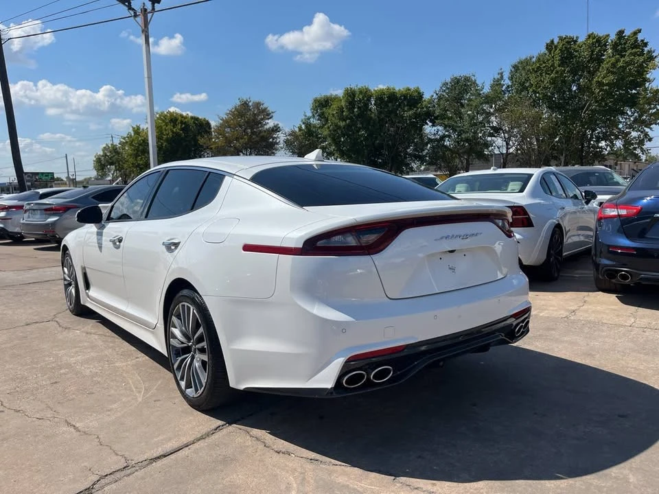 2019 Kia Stinger - Image 3 of 13
