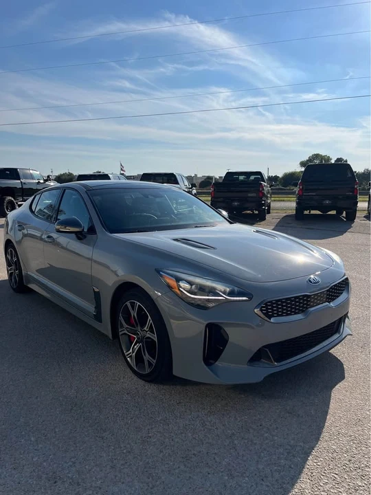2019 Kia Stinger - Image 2 of 8