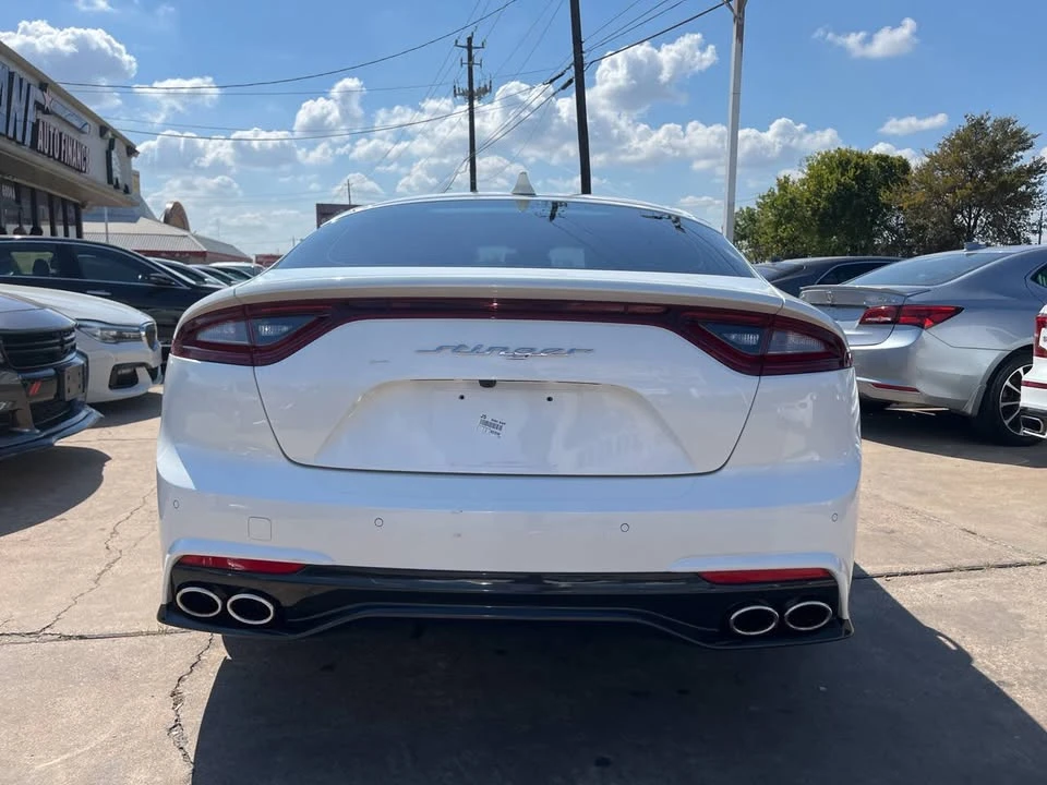 2019 Kia Stinger - Image 4 of 13