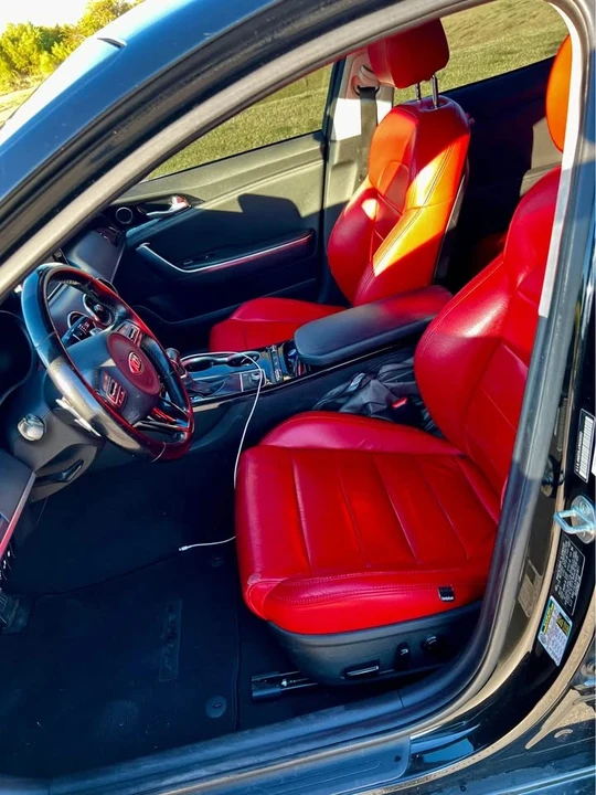 2019 Kia Stinger - Image 7 of 13