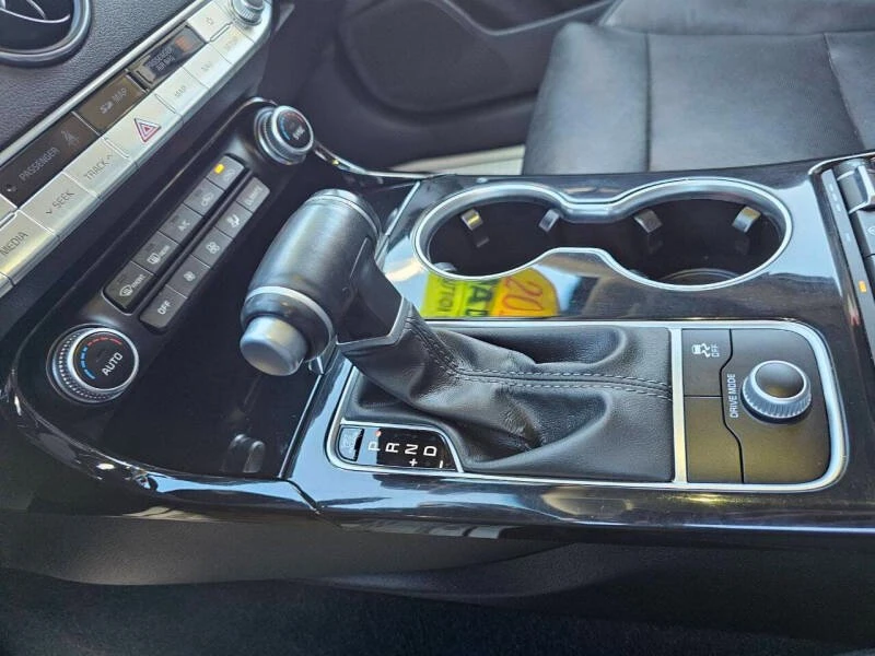 2019 Kia Stinger - Image 13 of 20