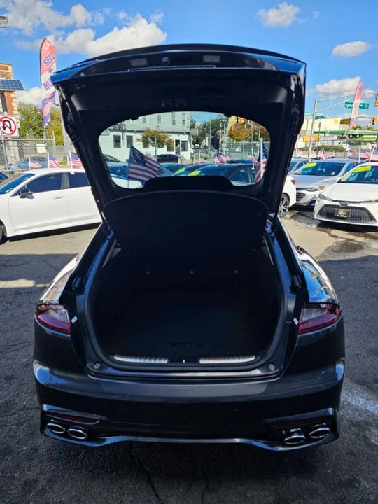 2019 Kia Stinger - Image 19 of 20