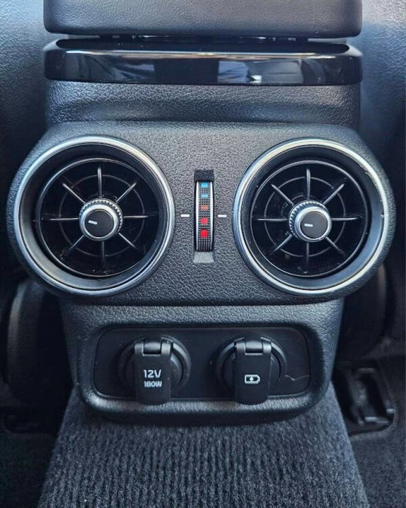 2019 Kia Stinger - Image 11 of 20