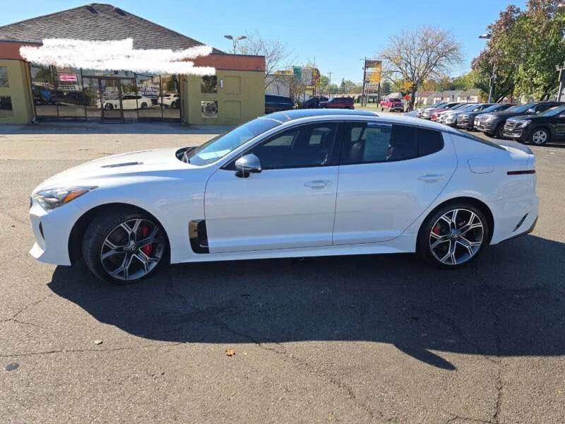 2019 Kia Stinger - Image 9 of 19