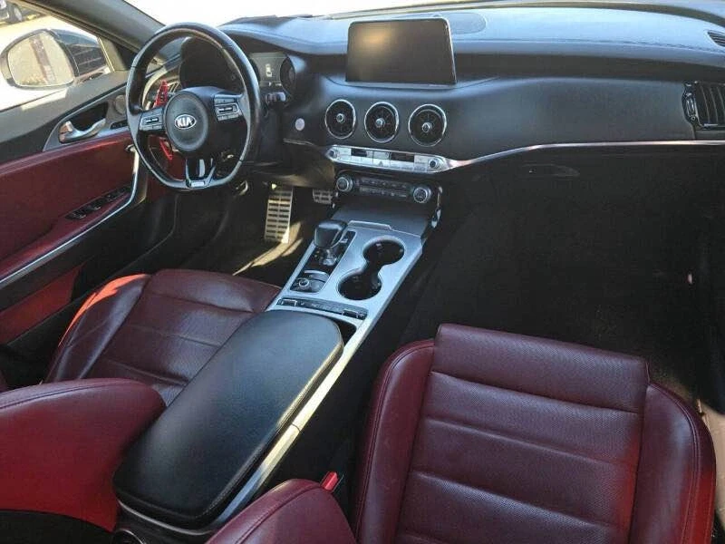 2019 Kia Stinger - Image 15 of 19