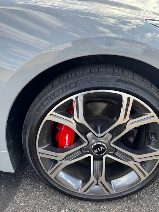 2019 Kia Stinger - Image 6 of 18