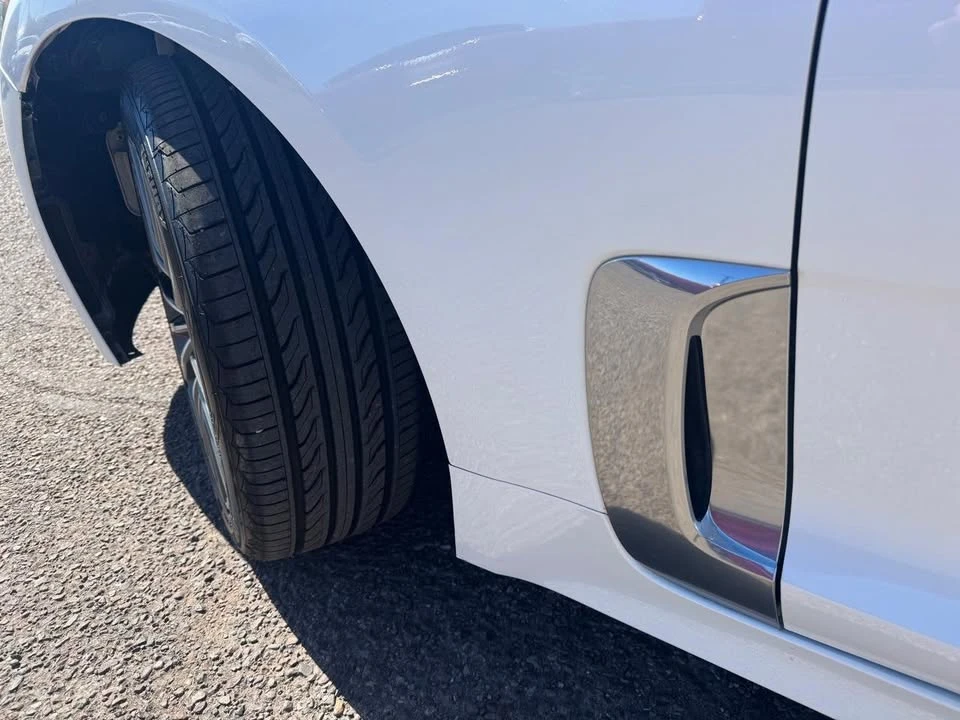 2019 Kia Stinger - Image 9 of 20