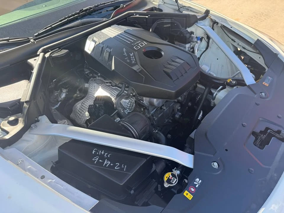 2019 Kia Stinger - Image 15 of 20