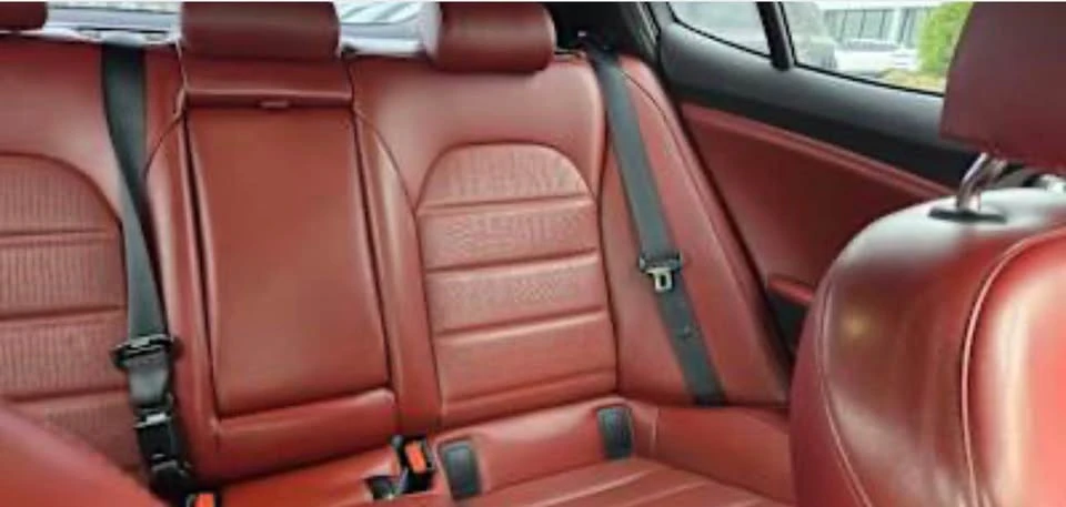 2019 Kia Stinger - Image 4 of 4