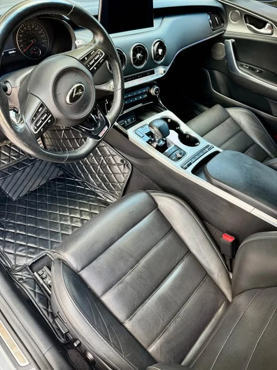2019 Kia Stinger - Image 9 of 10