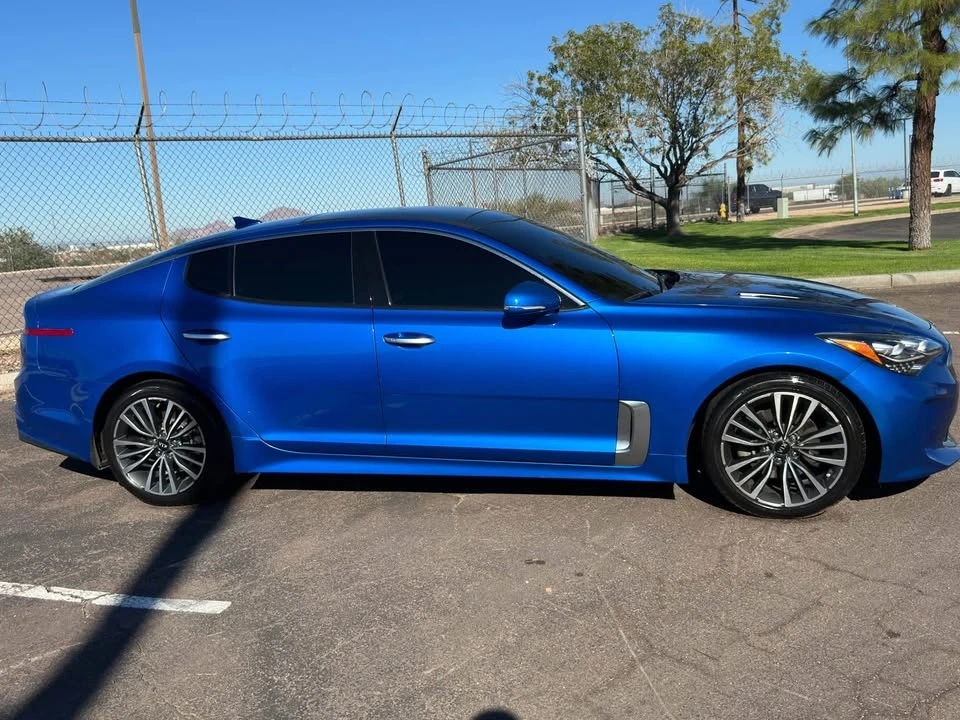 2019 Kia Stinger - Image 2 of 10