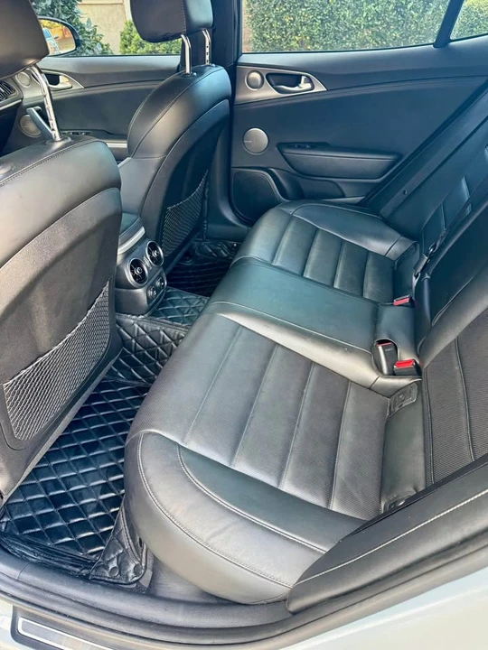 2019 Kia Stinger - Image 10 of 10