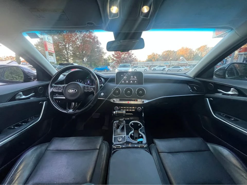 2019 Kia Stinger - Image 6 of 14
