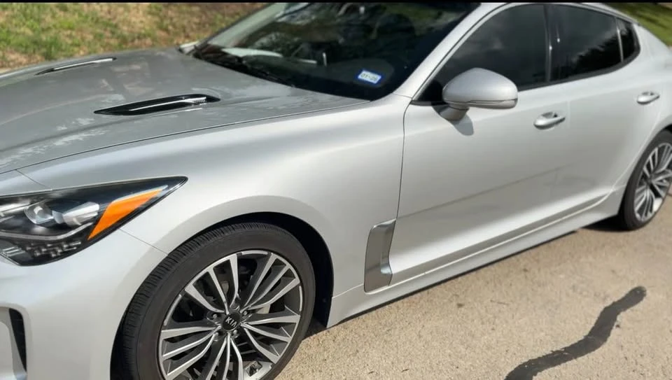 2019 Kia Stinger - Image 6 of 8