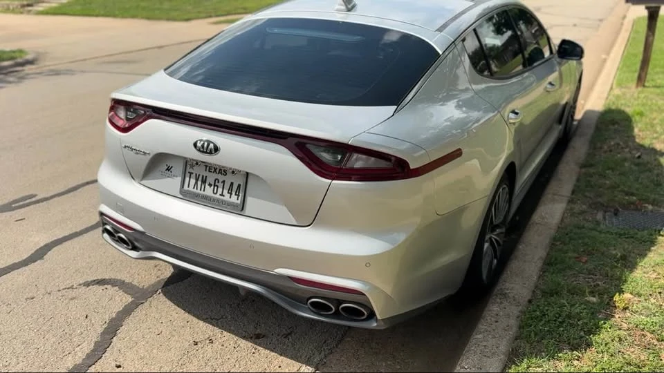 2019 Kia Stinger - Image 7 of 8