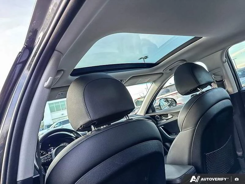 2019 Kia Stinger GT - Image 15 of 17