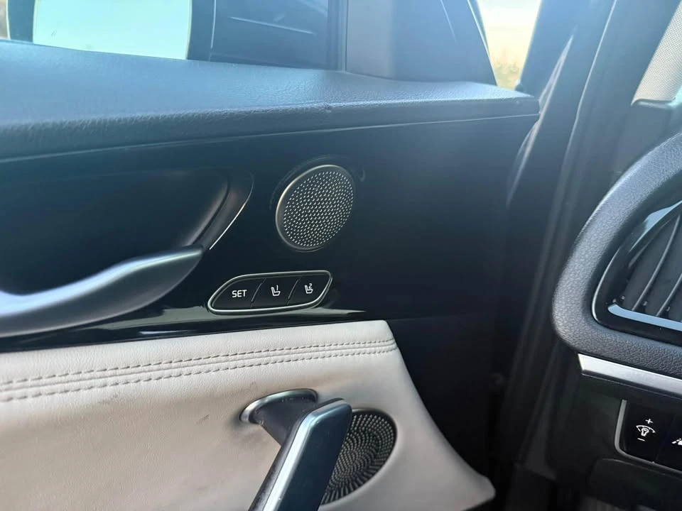 2019 Kia Stinger - Image 19 of 20
