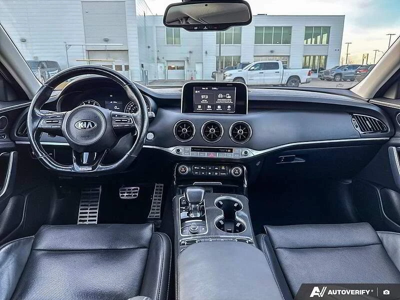 2019 Kia Stinger GT - Image 8 of 17
