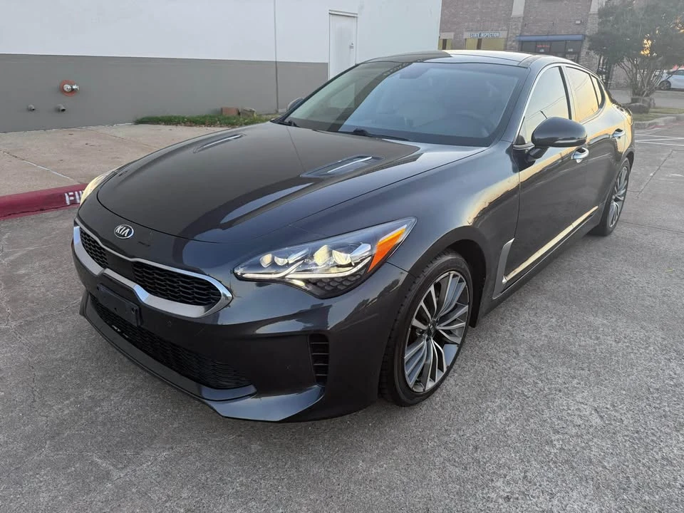 2019 Kia Stinger - Image 2 of 20