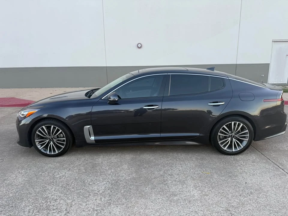 2019 Kia Stinger - Image 2 of 19