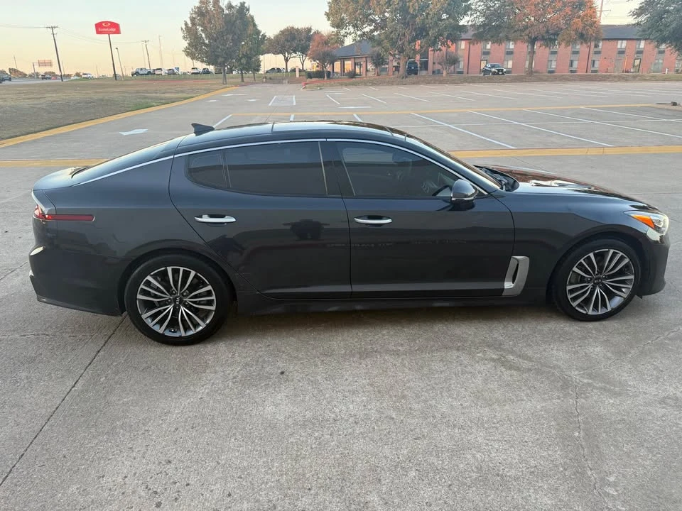 2019 Kia Stinger - Image 6 of 19