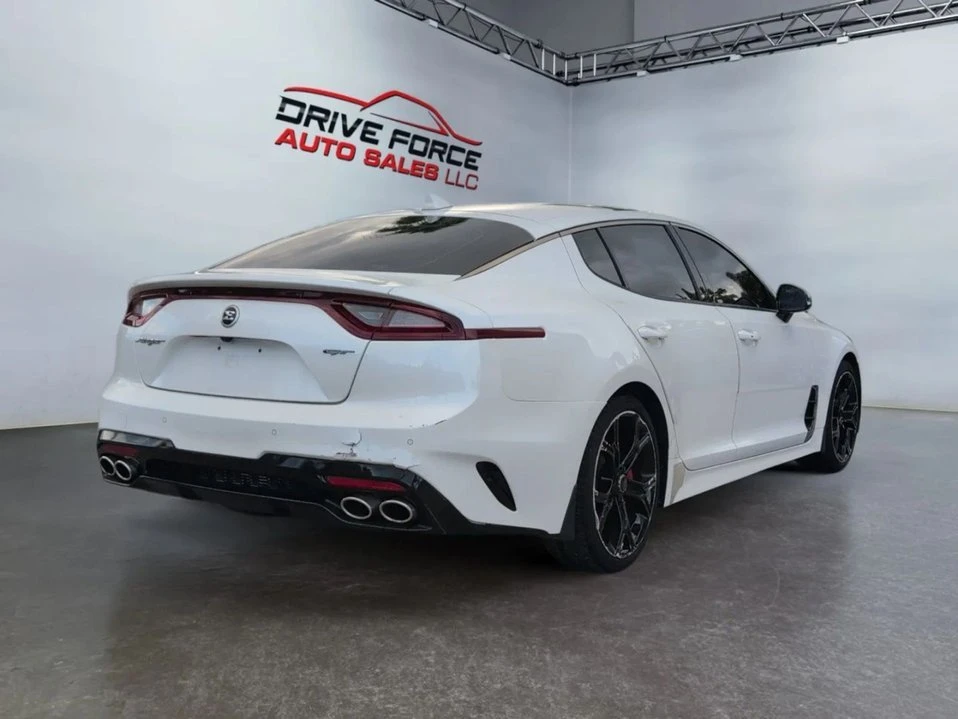 2019 Kia Stinger - Image 3 of 12