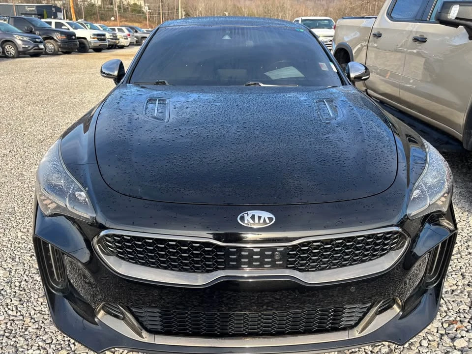 2019 Kia Stinger - Image 2 of 8