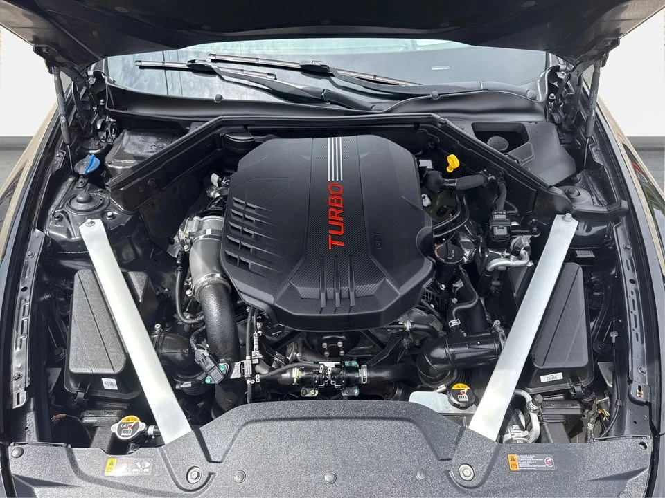 2019 Kia Stinger - Image 13 of 20