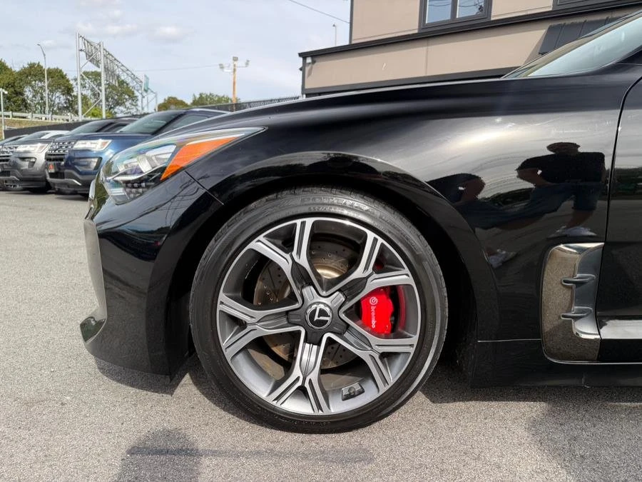 2019 Kia Stinger - Image 2 of 20