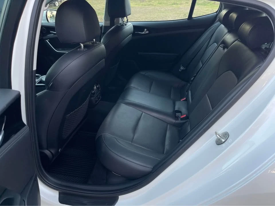 2019 Kia Stinger - Image 14 of 15