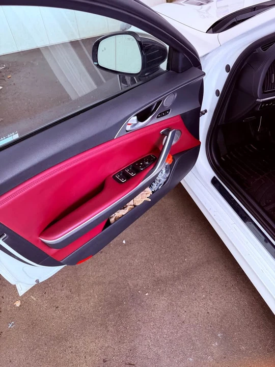 2019 Kia Stinger - Image 7 of 9