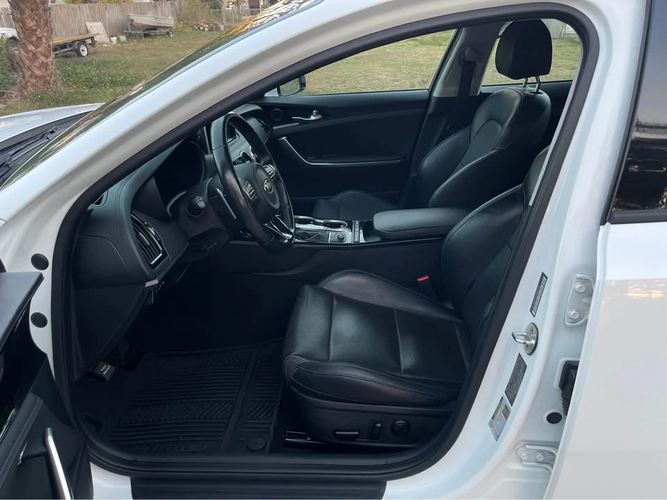 2019 Kia Stinger - Image 5 of 15