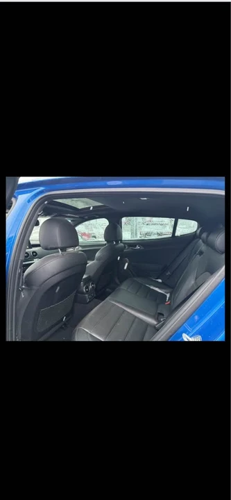 2019 Kia Stinger - Image 8 of 11