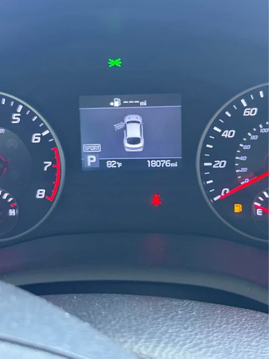 2019 Kia Stinger - Image 9 of 11