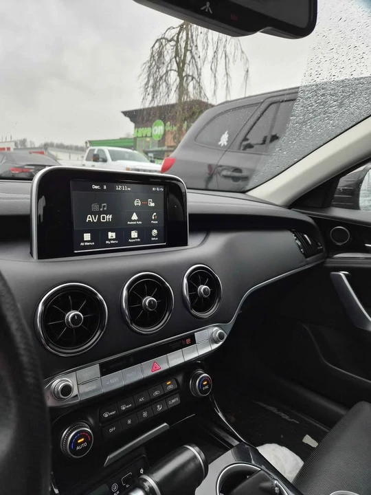 2019 Kia Stinger - Image 4 of 6