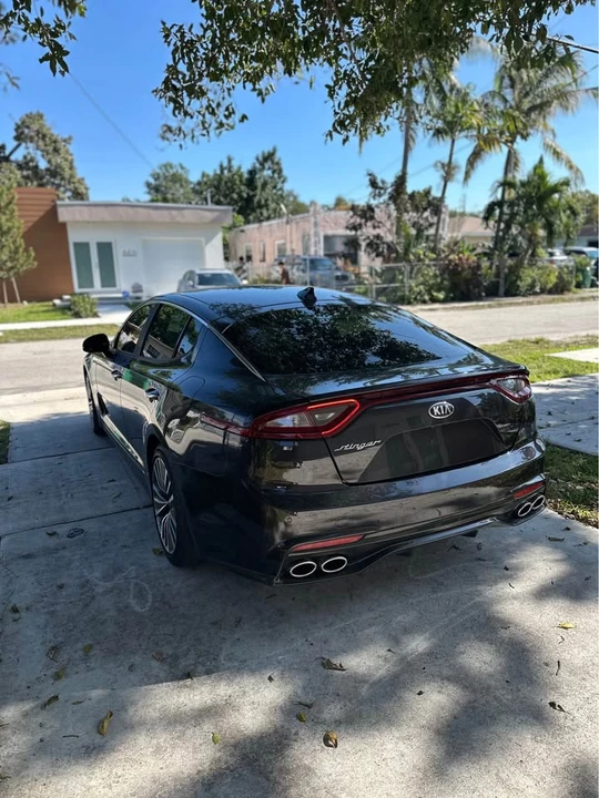 2019 Kia Stinger - Image 5 of 11