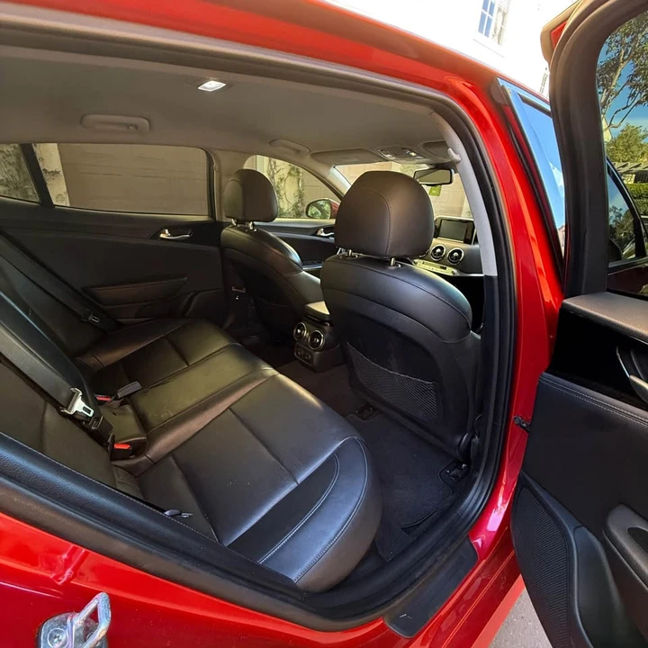 2019 Kia Stinger - Image 15 of 19
