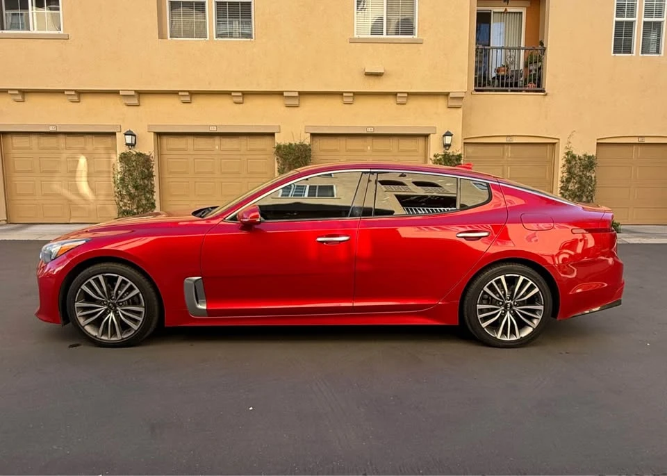 2019 Kia Stinger - Image 4 of 19