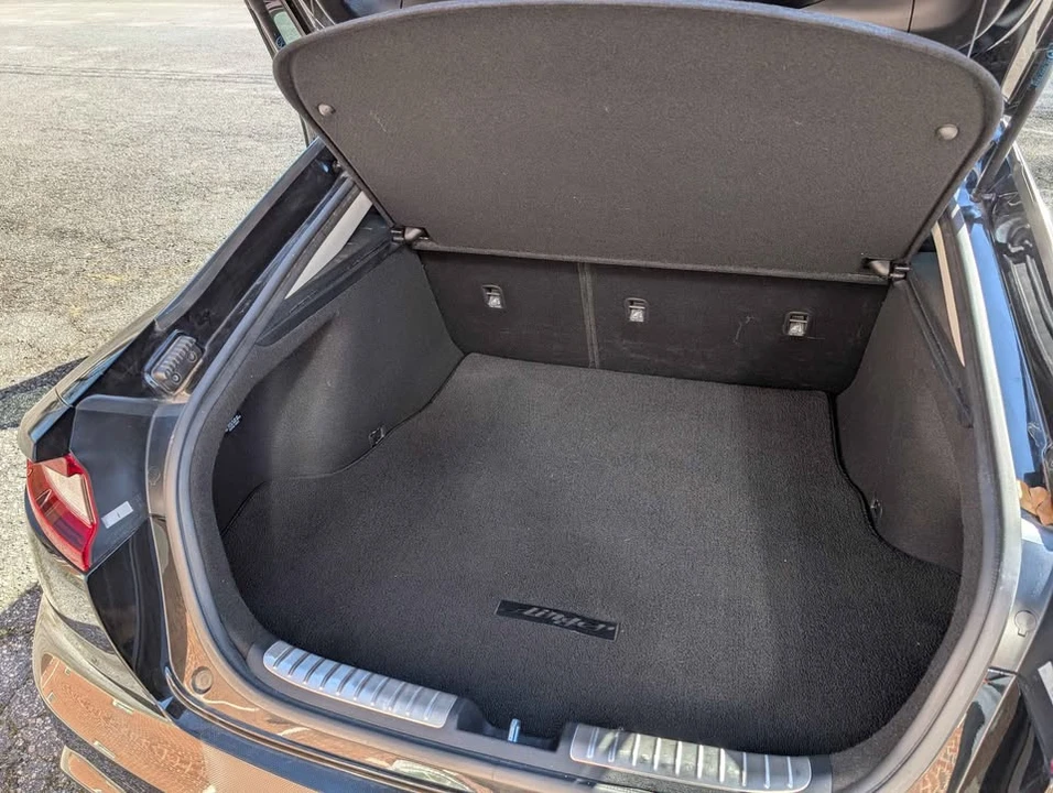 2019 Kia Stinger - Image 11 of 19