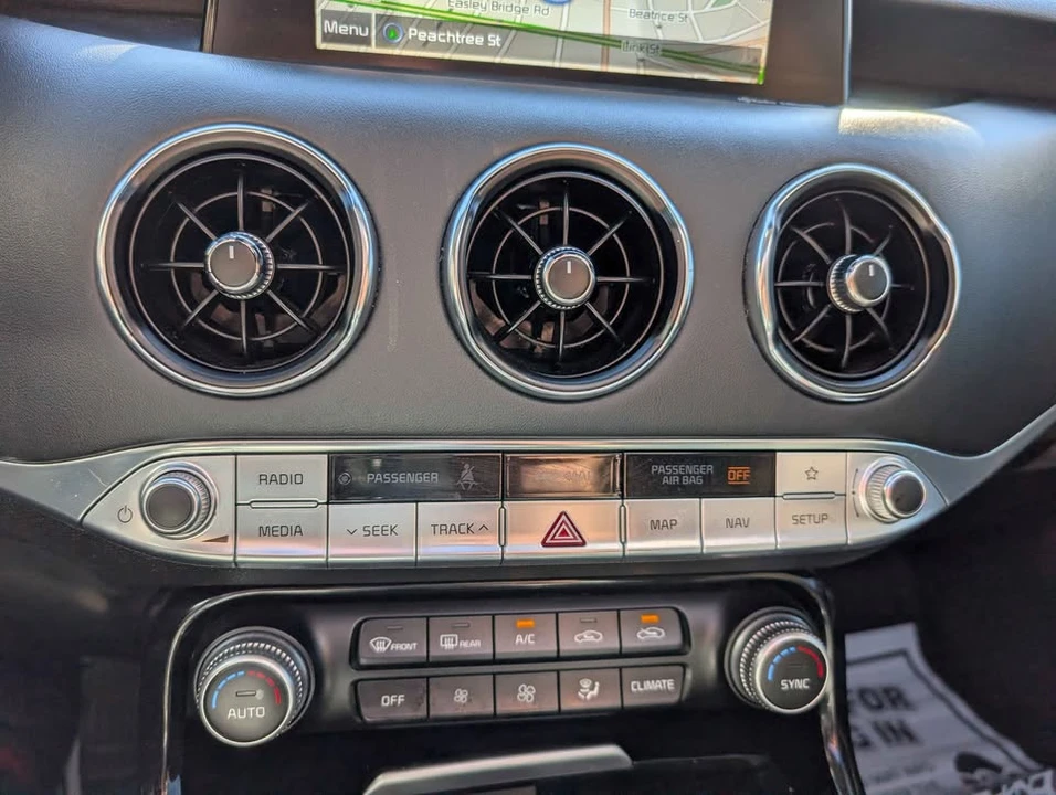 2019 Kia Stinger - Image 16 of 19