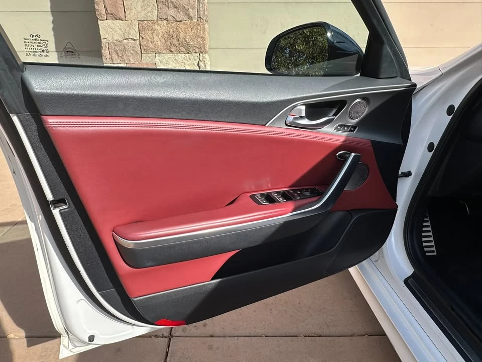 2019 Kia Stinger - Image 6 of 15