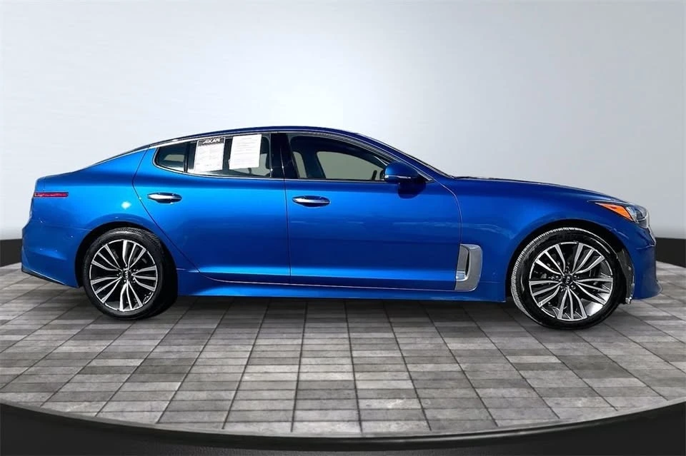 2019 Kia Stinger - Image 8 of 20