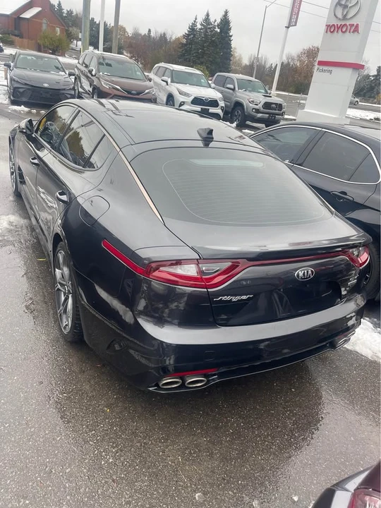 2019 Kia Stinger - Image 4 of 10