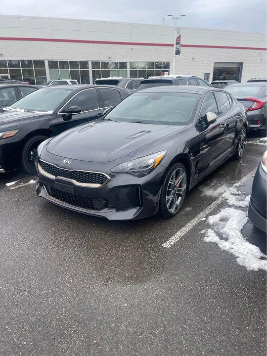 2019 Kia Stinger - Image 8 of 10