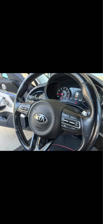 2019 Kia Stinger - Image 10 of 11