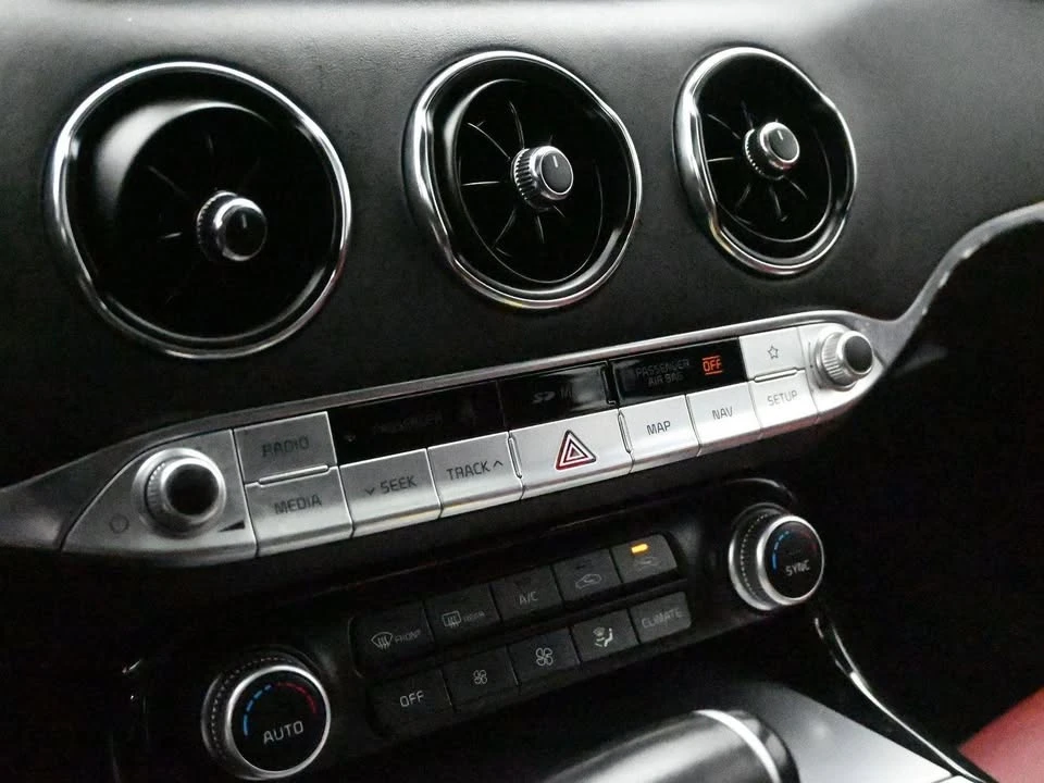 2019 Kia Stinger GT - Image 7 of 20